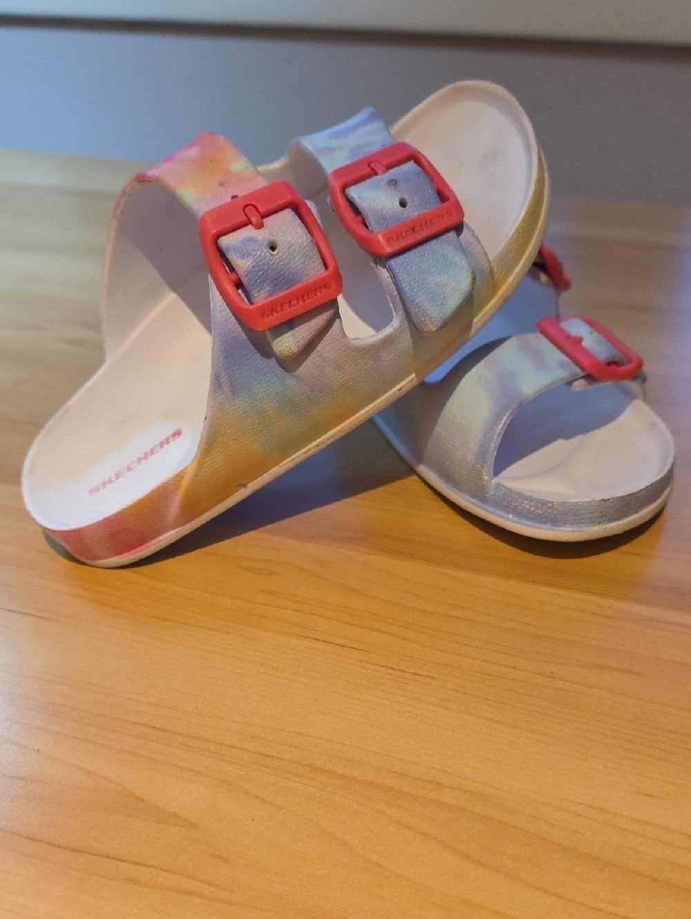 Skechers Kids Tie-Dye Slide Sandals‎ with Coral Buckles